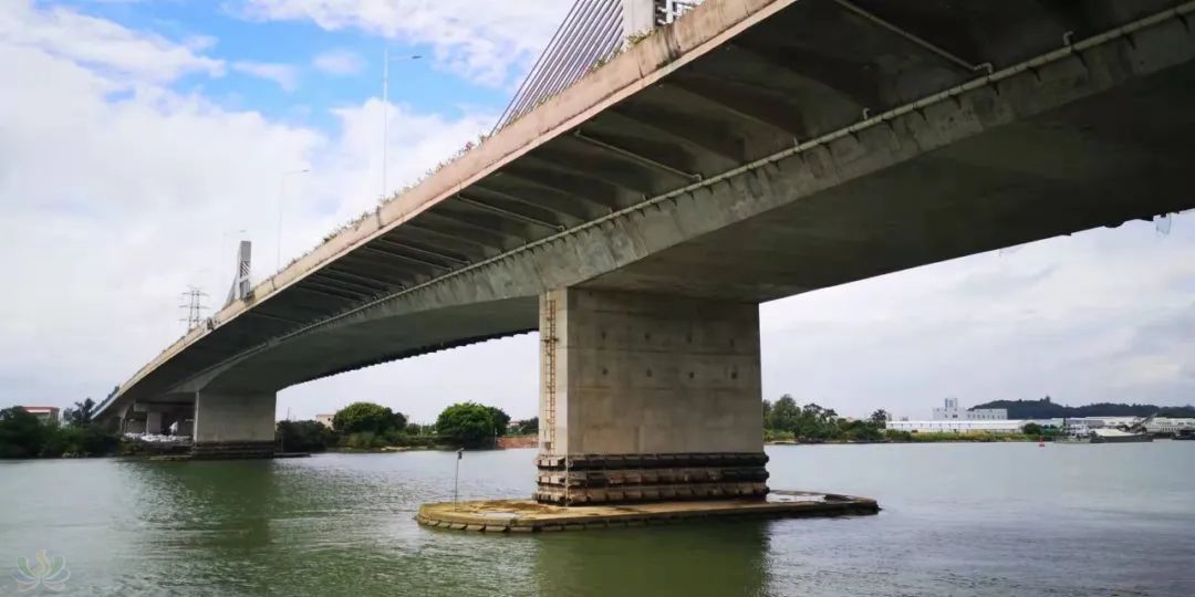 4f37e4e2eeb2390b9ff024d0ad79fec7.jpg